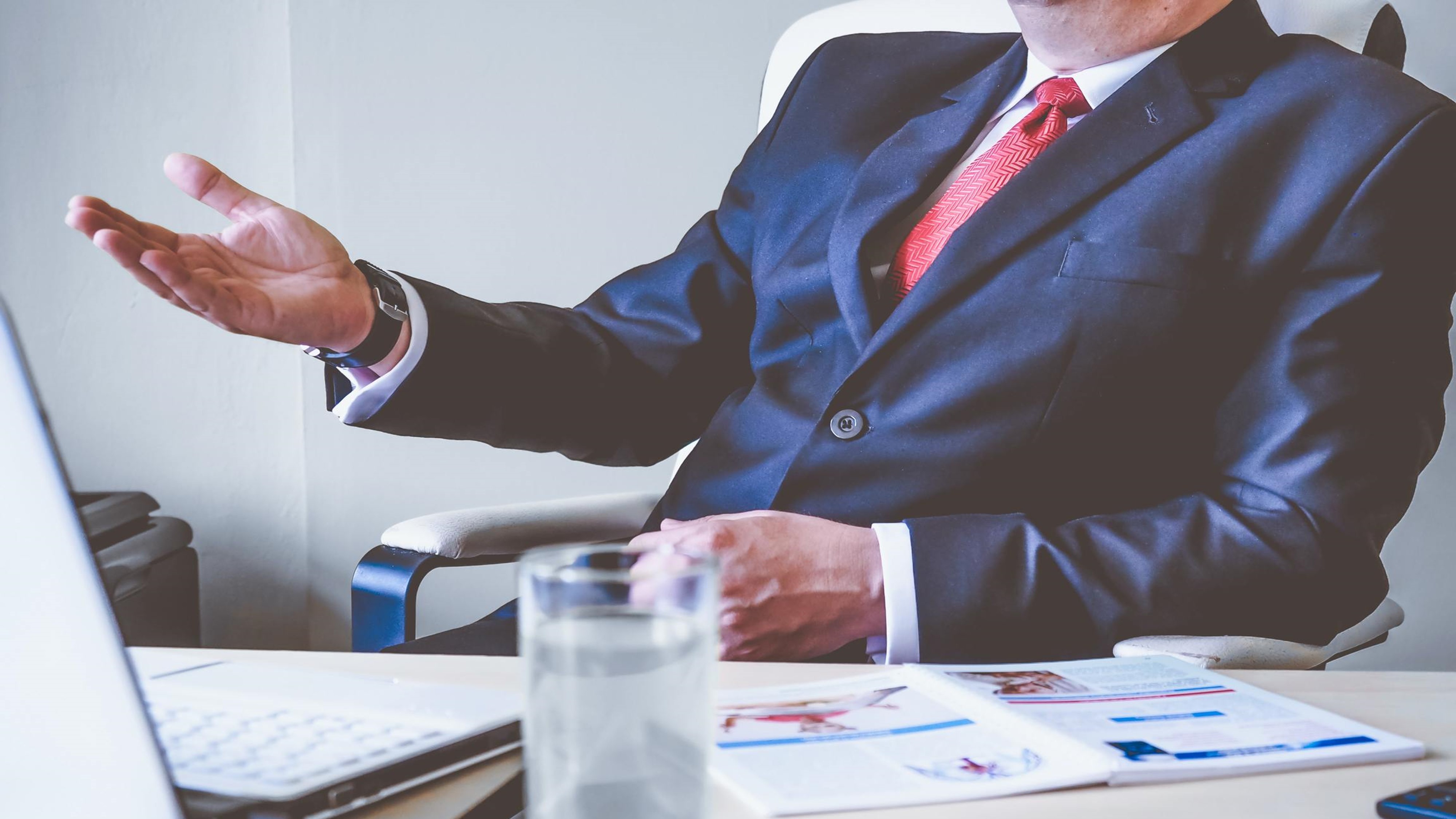 遠距辦公 : 疫情下的熱潮，職場新常態